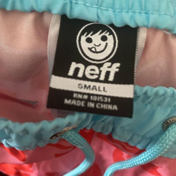 Neff Men's All Over Red Duck Print Swim Trunks Shorts Stretch 7" Inseam Small S - Picture 7 of 7